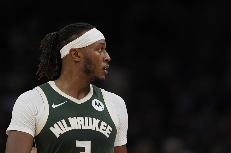 中超-雄鹿主场迎战雷霆 迈尔斯·特纳&amp;小凯文·波特因伤缺席比赛