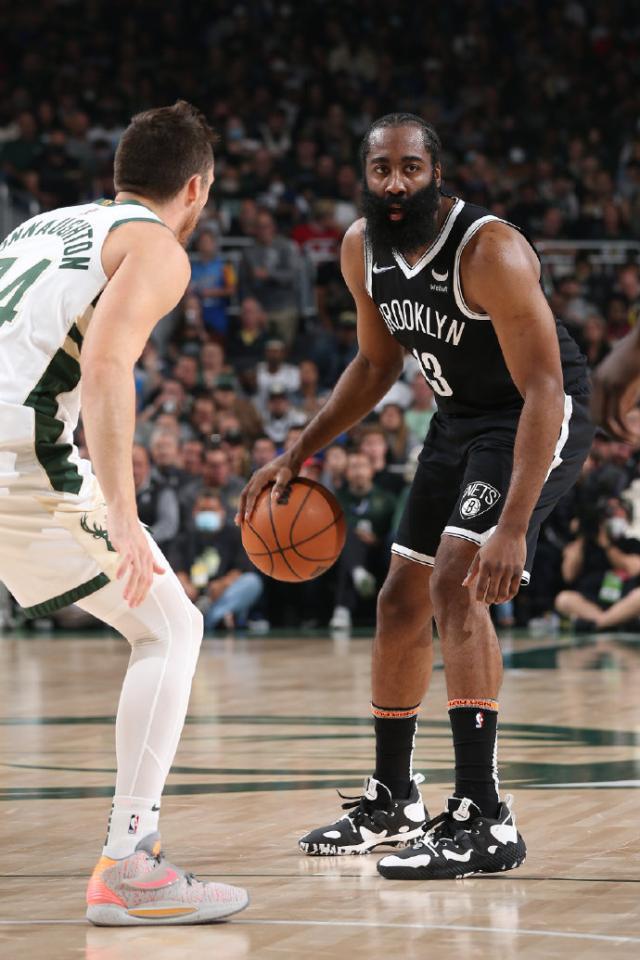 亚冠-哈登：无需担心没续约的问题 我不打算离开篮网